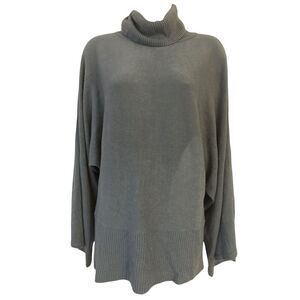 BCBG MaxAzria Sweater Women’s Size Medium Slate Blue Turtle Neck Long Sleeves